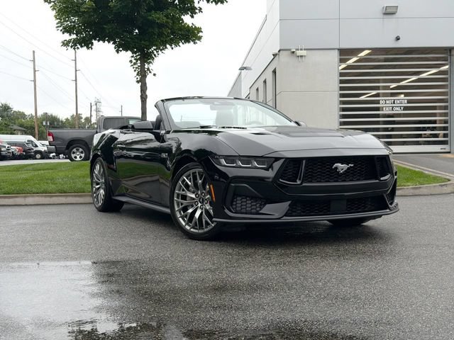 Used 2024 Ford Mustang GT Premium RWD image 28