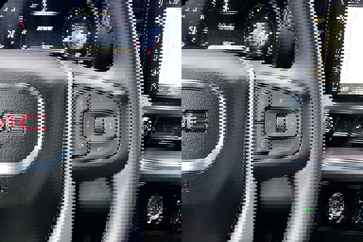 Used 2024 GMC Sierra 1500 SLT image 25