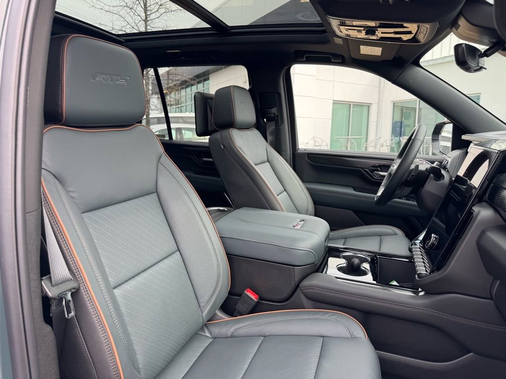 New 2026 GMC Yukon AT4 w/ AT4 Premium Plus Package image 24