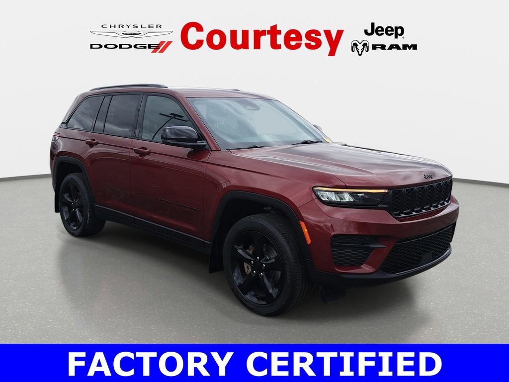 Certified 2023 Jeep Grand Cherokee Altitude AWD/4WD image 1
