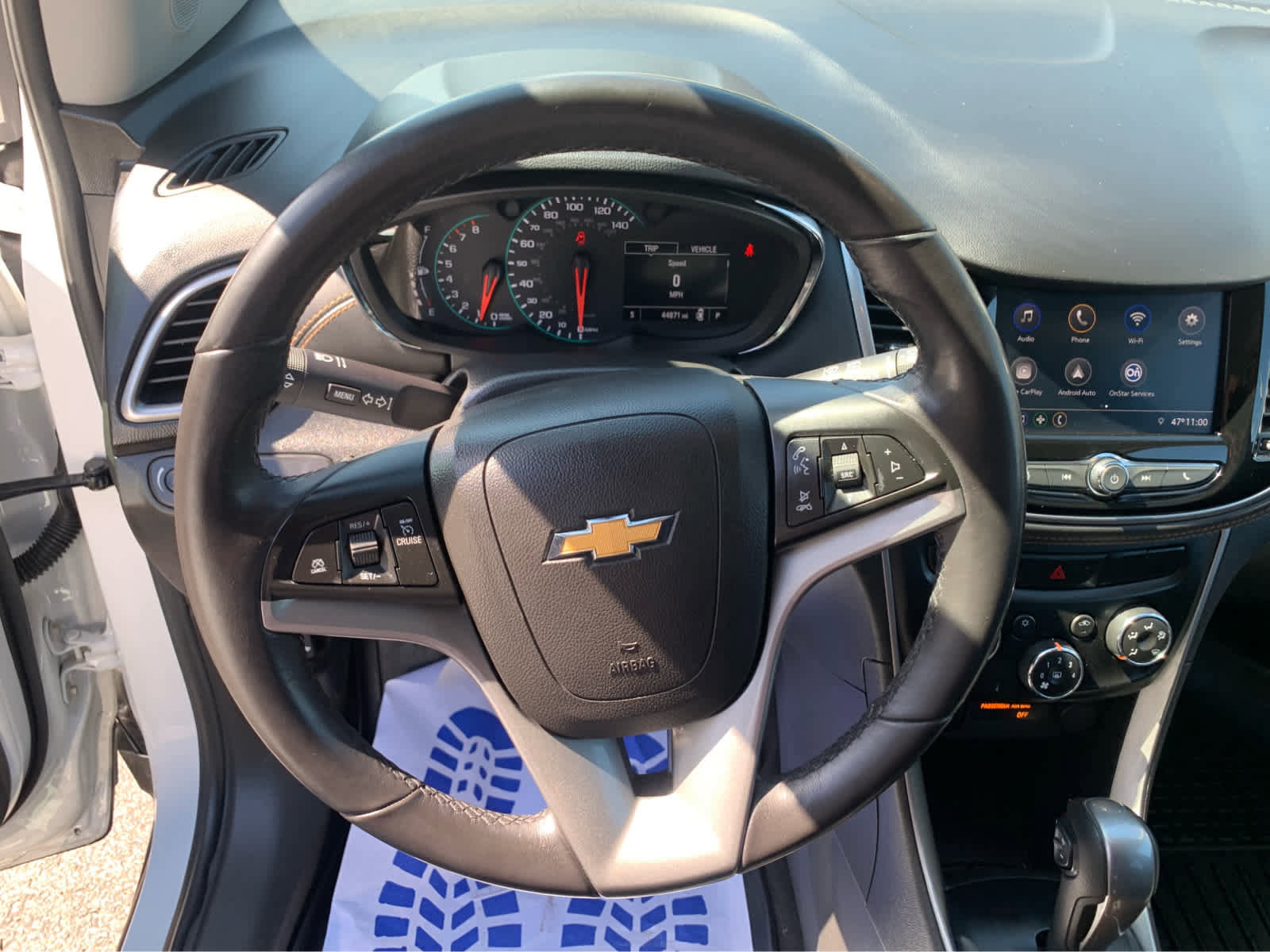 Used 2022 Chevrolet Trax LT w/ LT Convenience Package AWD/4WD image 15