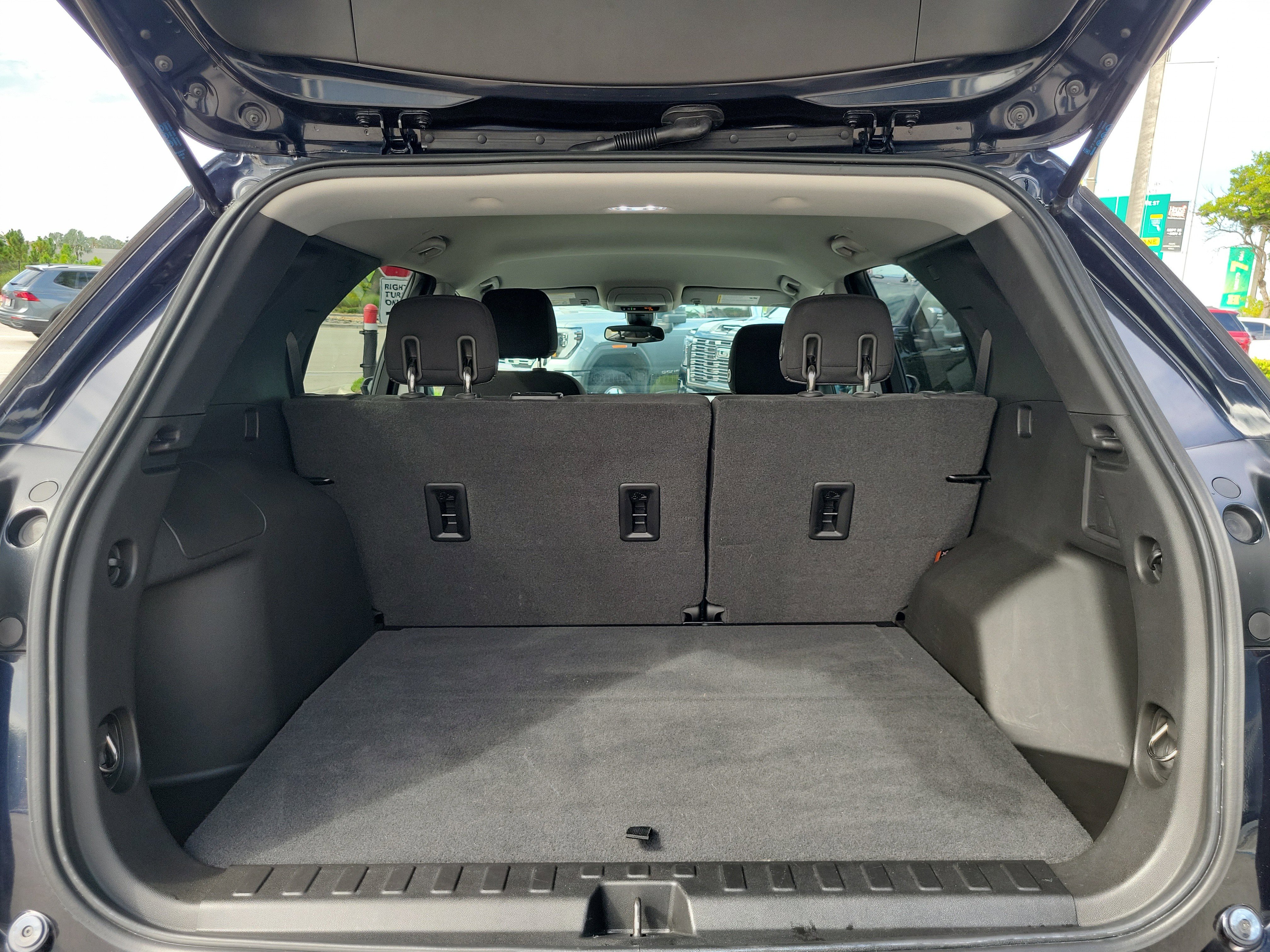 Used 2020 Chevrolet Equinox LT image 16