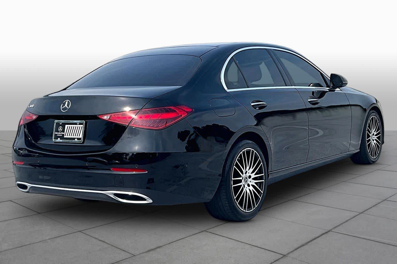 Used 2024 Mercedes-Benz C 300 Sedan image 12