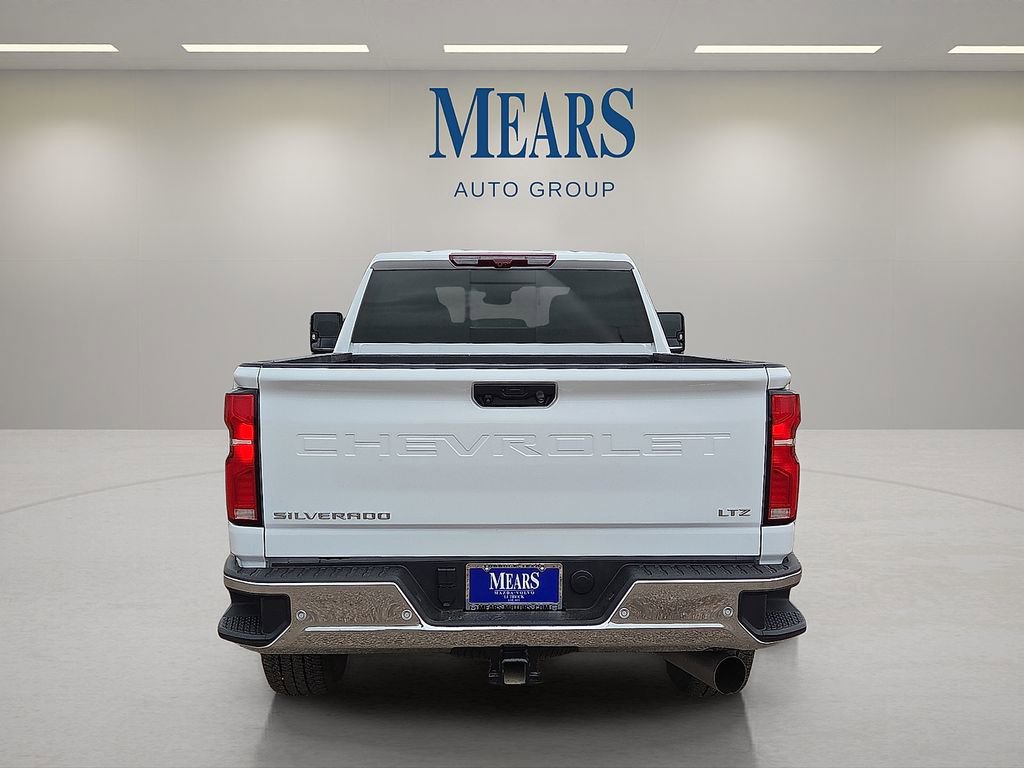 Used 2025 Chevrolet Silverado 2500 LTZ w/ LTZ Premium Package AWD/4WD image 4