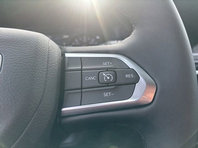 New 2026 Jeep Compass Latitude AWD/4WD image 23