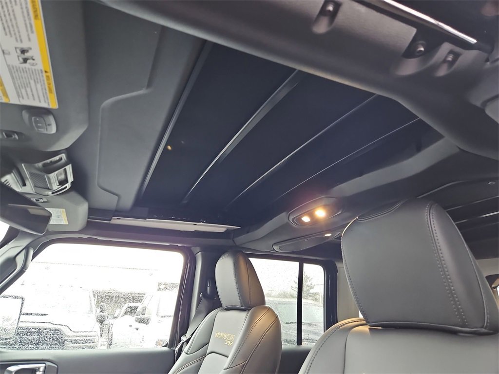 New 2025 Jeep Wrangler Unlimited Rubicon 392 image 28