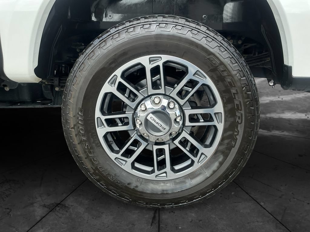 Used 2024 Ford F350 Limited AWD/4WD image 15
