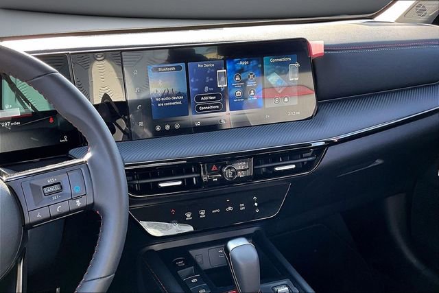 New 2026 Nissan Kicks SR image 6