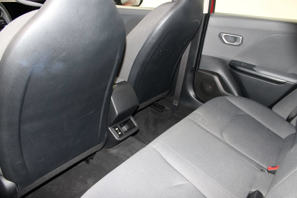 Used 2025 Kia K4 FWD image 22