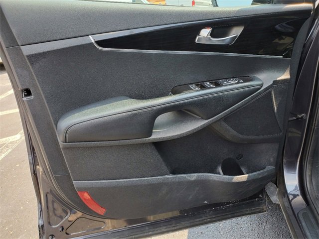 Used 2019 Kia Sorento LX image 6