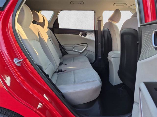 Used 2025 Kia Soul LX FWD image 18