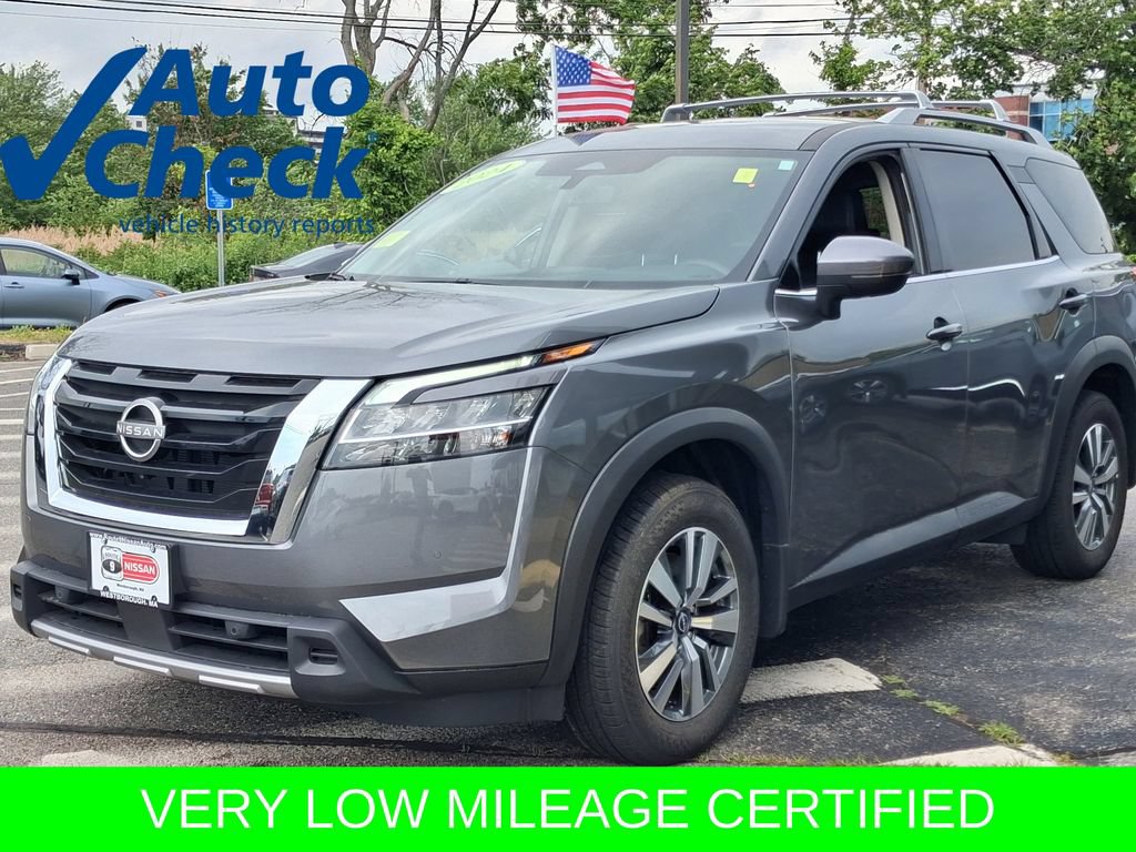 Certified 2024 Nissan Pathfinder SL AWD/4WD image 4