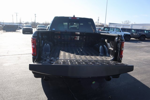 New 2026 RAM 1500 4x4 Crew Cab image 23