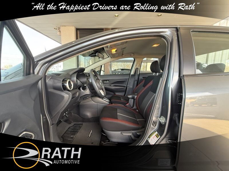 Used 2024 Nissan Versa SR image 12