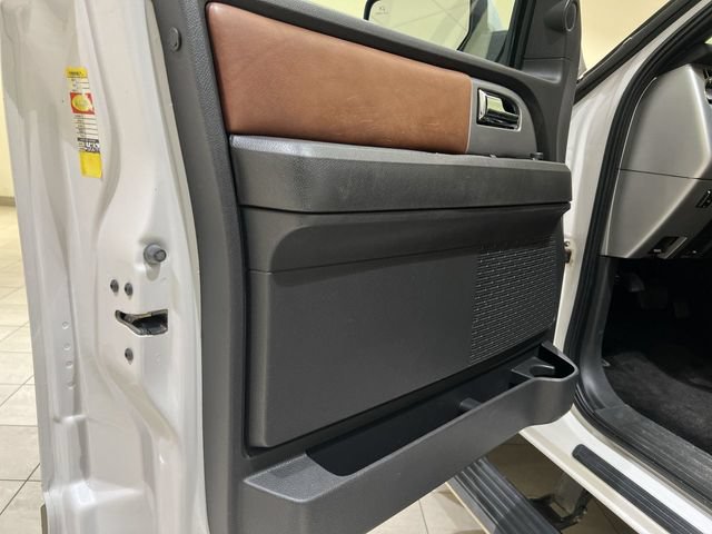 Used 2010 Ford Expedition Eddie Bauer RWD image 21