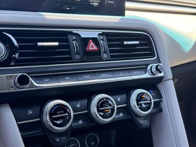 Used 2023 Genesis G70 2.0T w/ Sport Prestige Package image 18