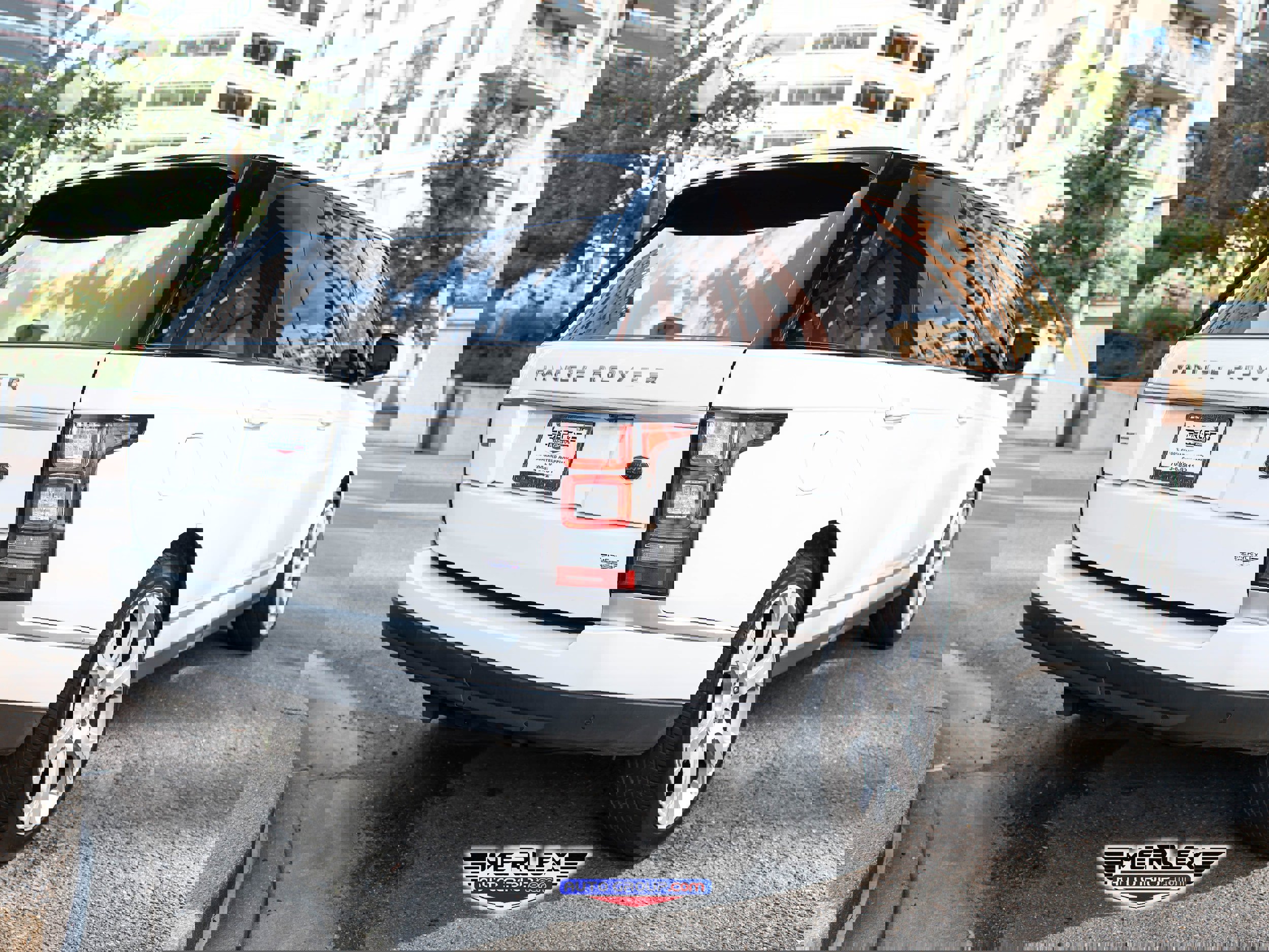 Used 2016 Land Rover Range Rover Holland & Holland image 7