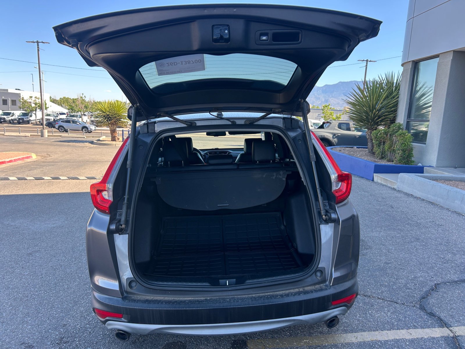 Used 2018 Honda CR-V Touring image 29