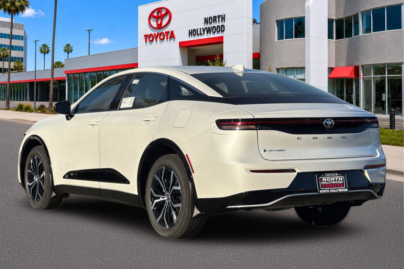 New 2027 Toyota Crown AWD/4WD image 4