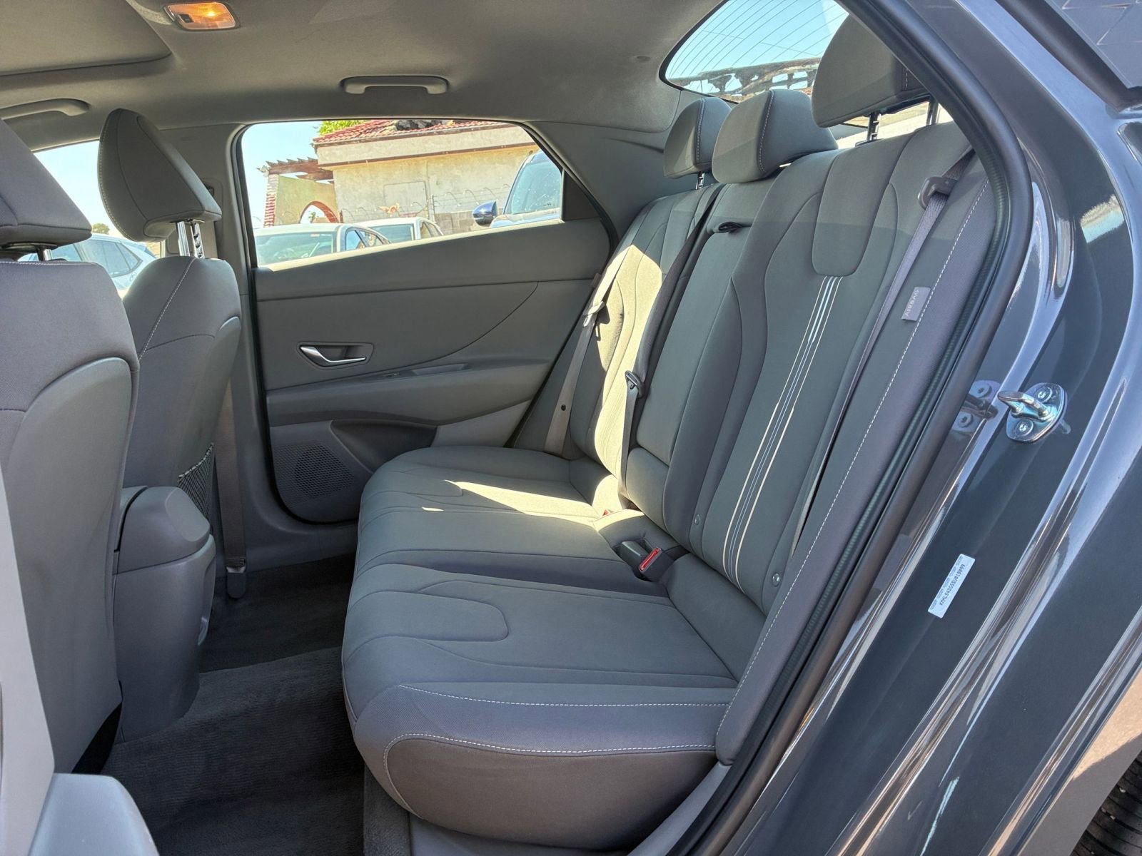 Used 2025 Hyundai Elantra SEL FWD image 38