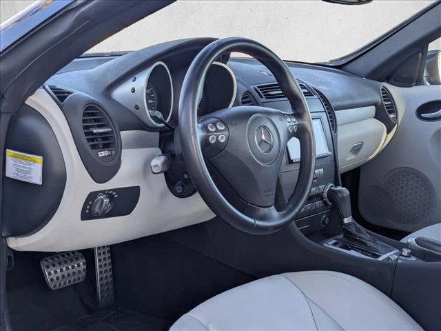 Used 2005 Mercedes-Benz SLK 350 image 10