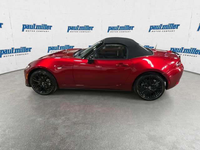 New 2026 MAZDA MX-5 Miata Club w/ Weather Package RWD image 6
