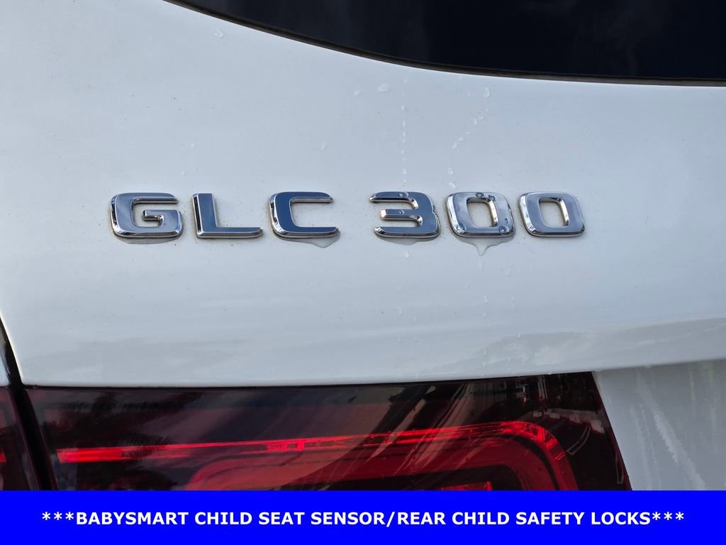 Used 2021 Mercedes-Benz GLC 300 4MATIC image 8