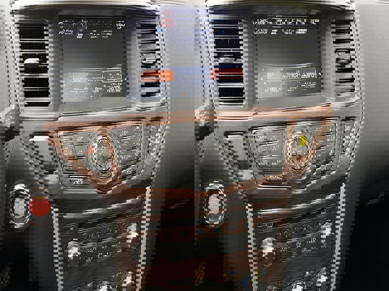 Used 2019 Nissan Pathfinder Platinum image 20