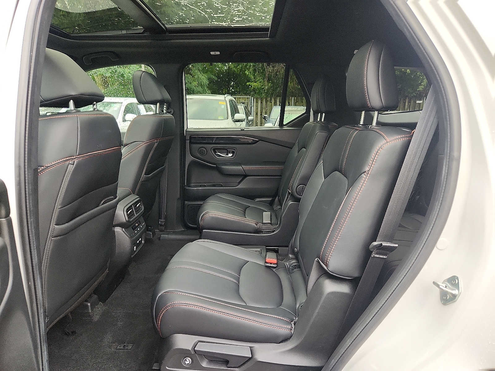 Certified 2023 Honda Pilot TrailSport image 10