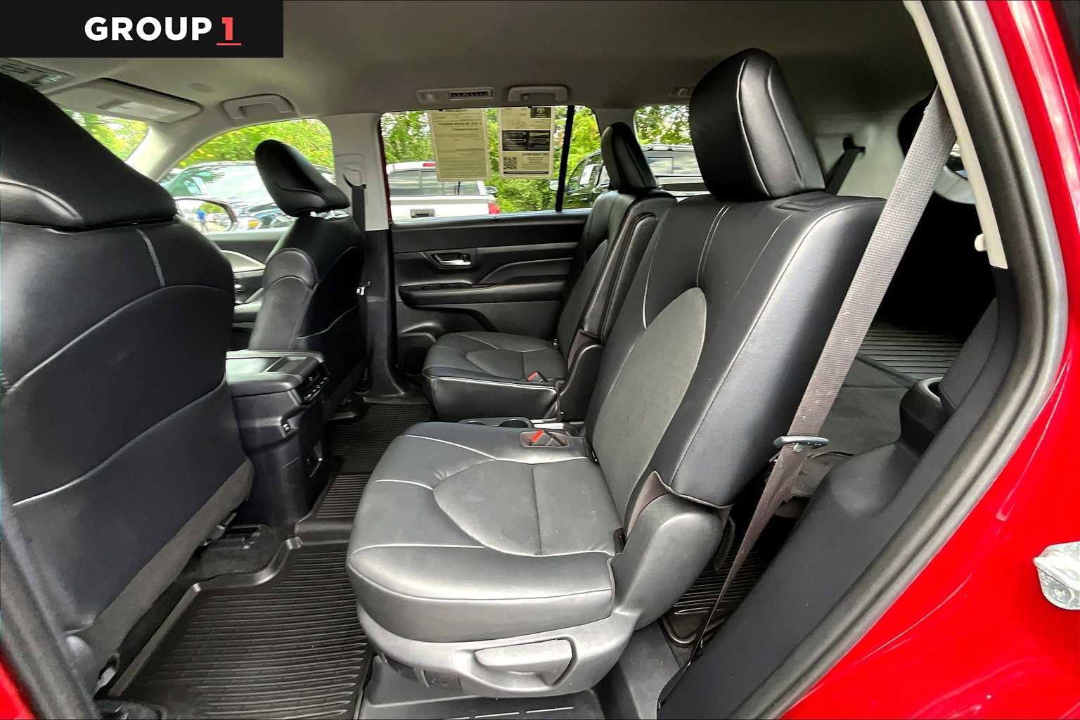 Used 2024 Toyota Grand Highlander XLE image 35