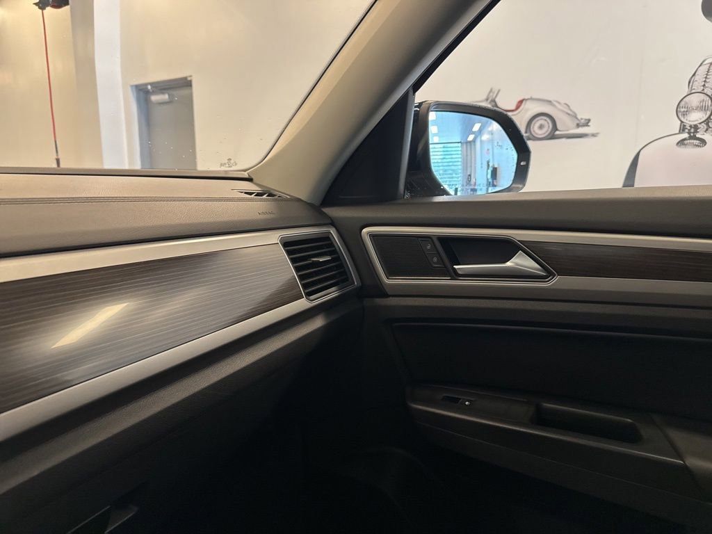 Used 2019 Volkswagen Atlas SE w/ Towing Package image 26