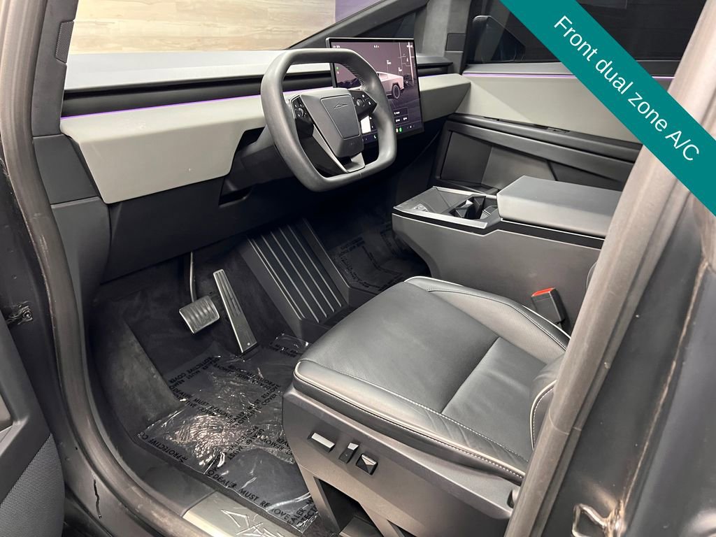 Used 2024 Tesla Cybertruck AWD Crew Cab image 3