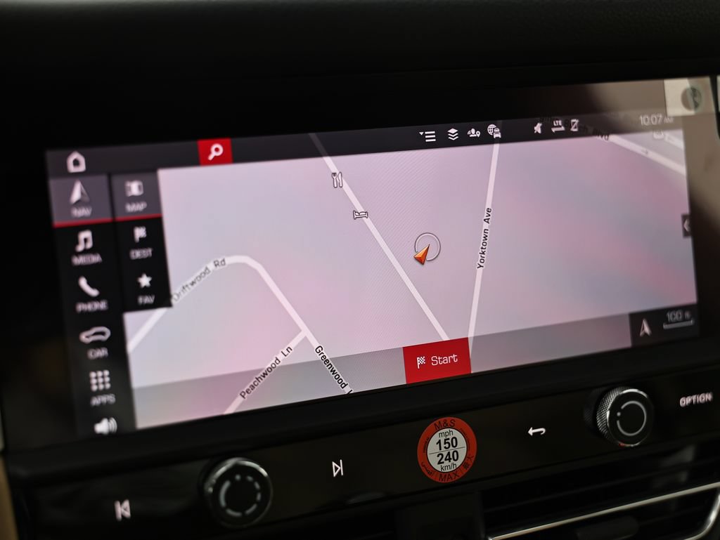 New 2026 Porsche Macan AWD/4WD image 38