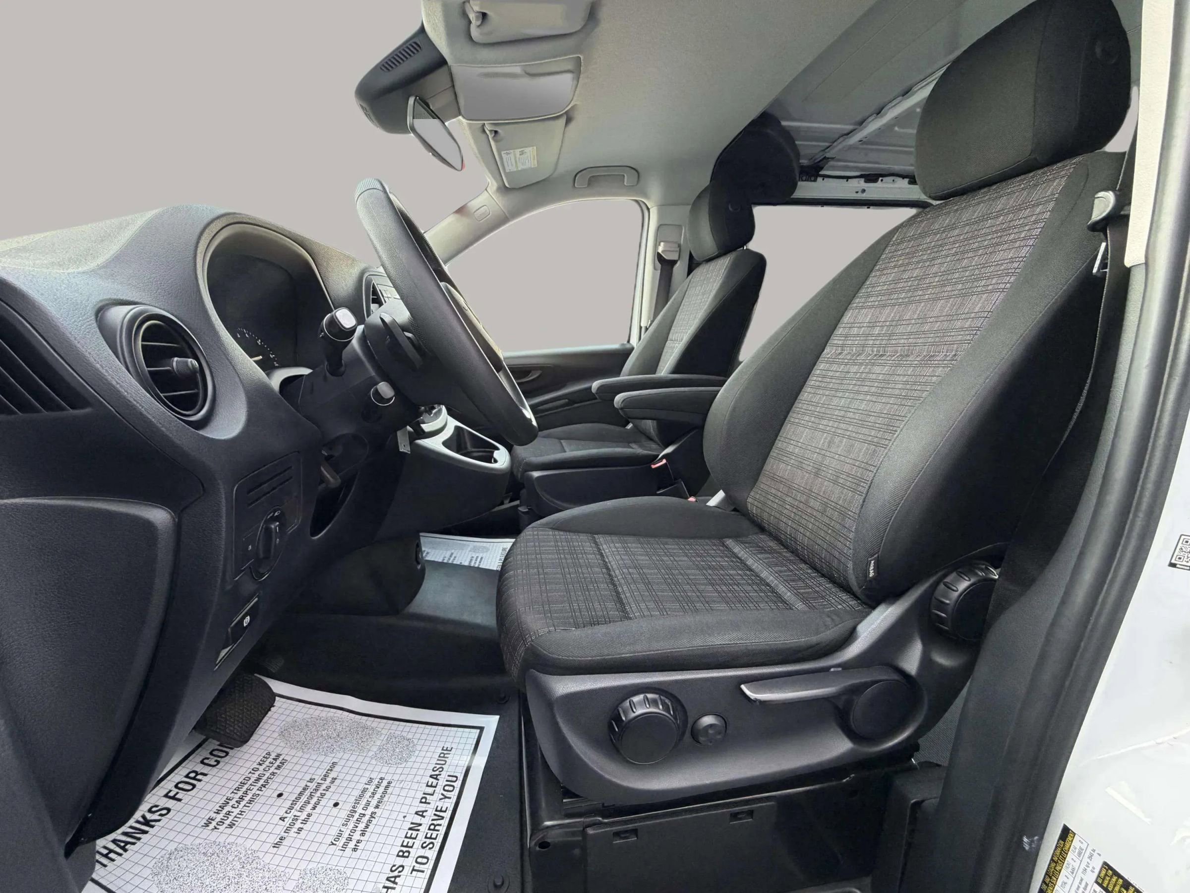 Used 2018 Mercedes-Benz Metris image 13