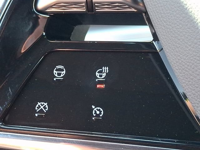 New 2026 Cadillac Lyriq Premium Luxury AWD/4WD image 14