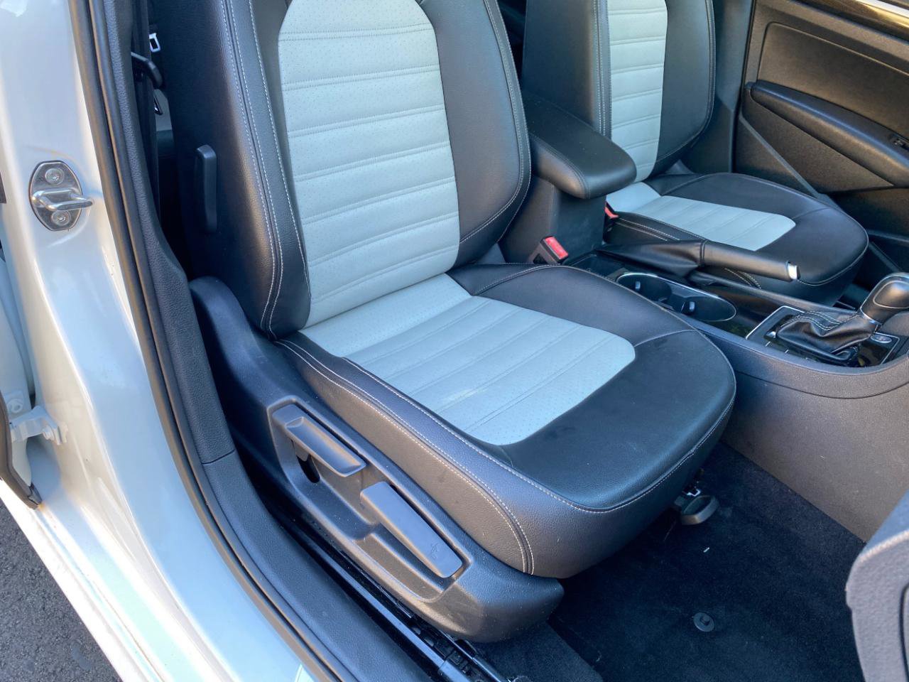 Used 2018 Volkswagen Passat GT FWD image 45