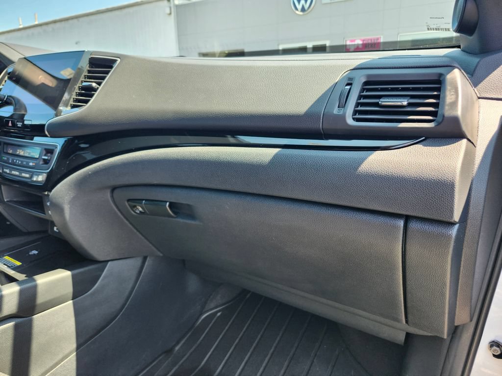 Used 2024 Honda Passport Black Edition image 12