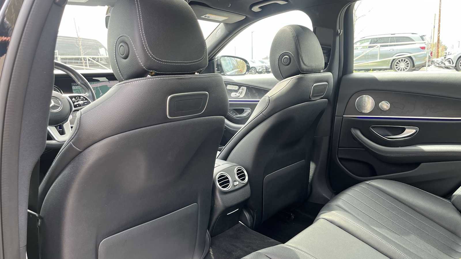 Certified 2019 Mercedes-Benz E 300 4MATIC image 30