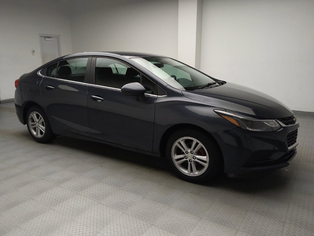 Used 2018 Chevrolet Cruze LT FWD image 11