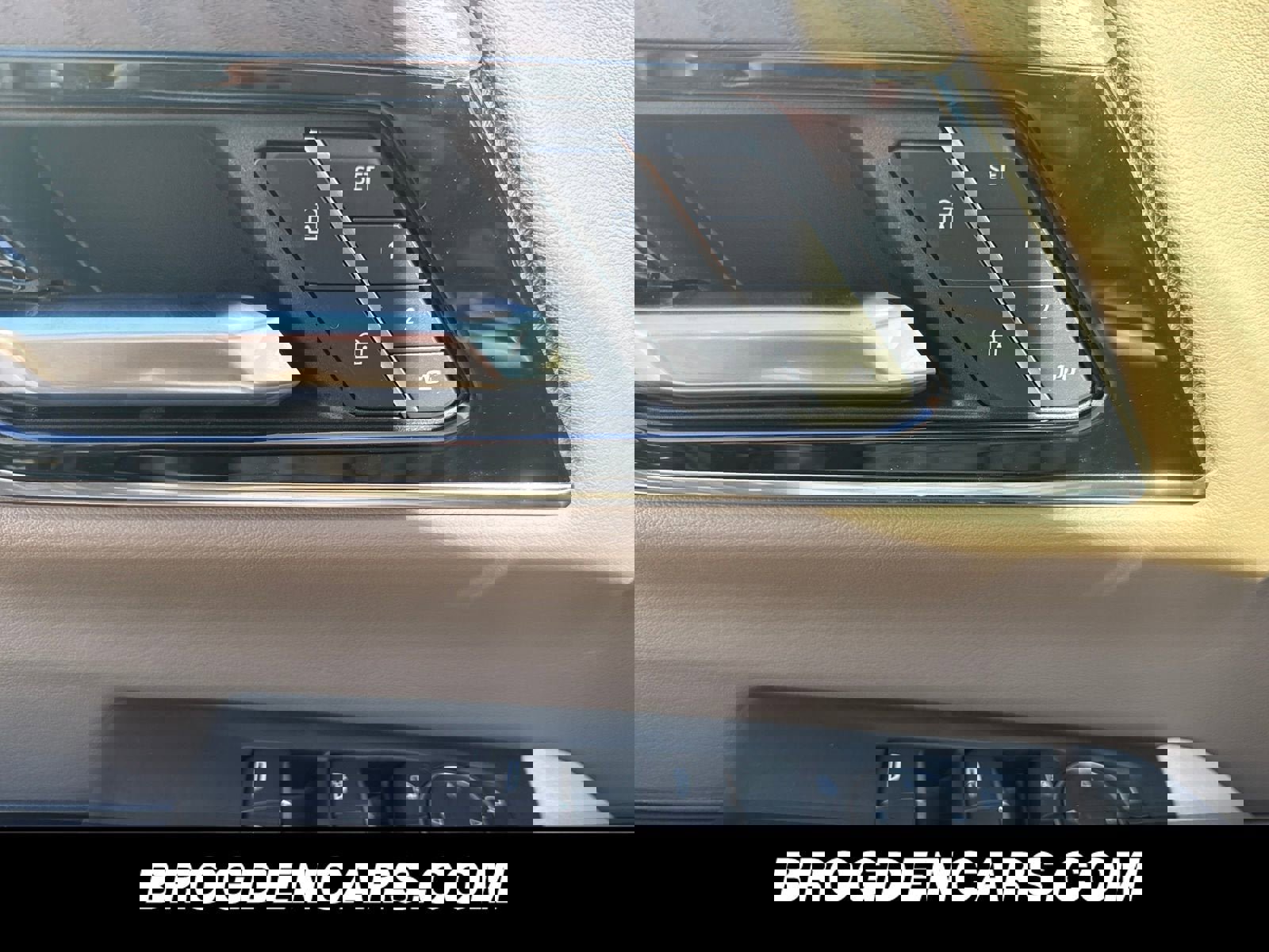 New 2026 GMC Yukon XL Denali image 9