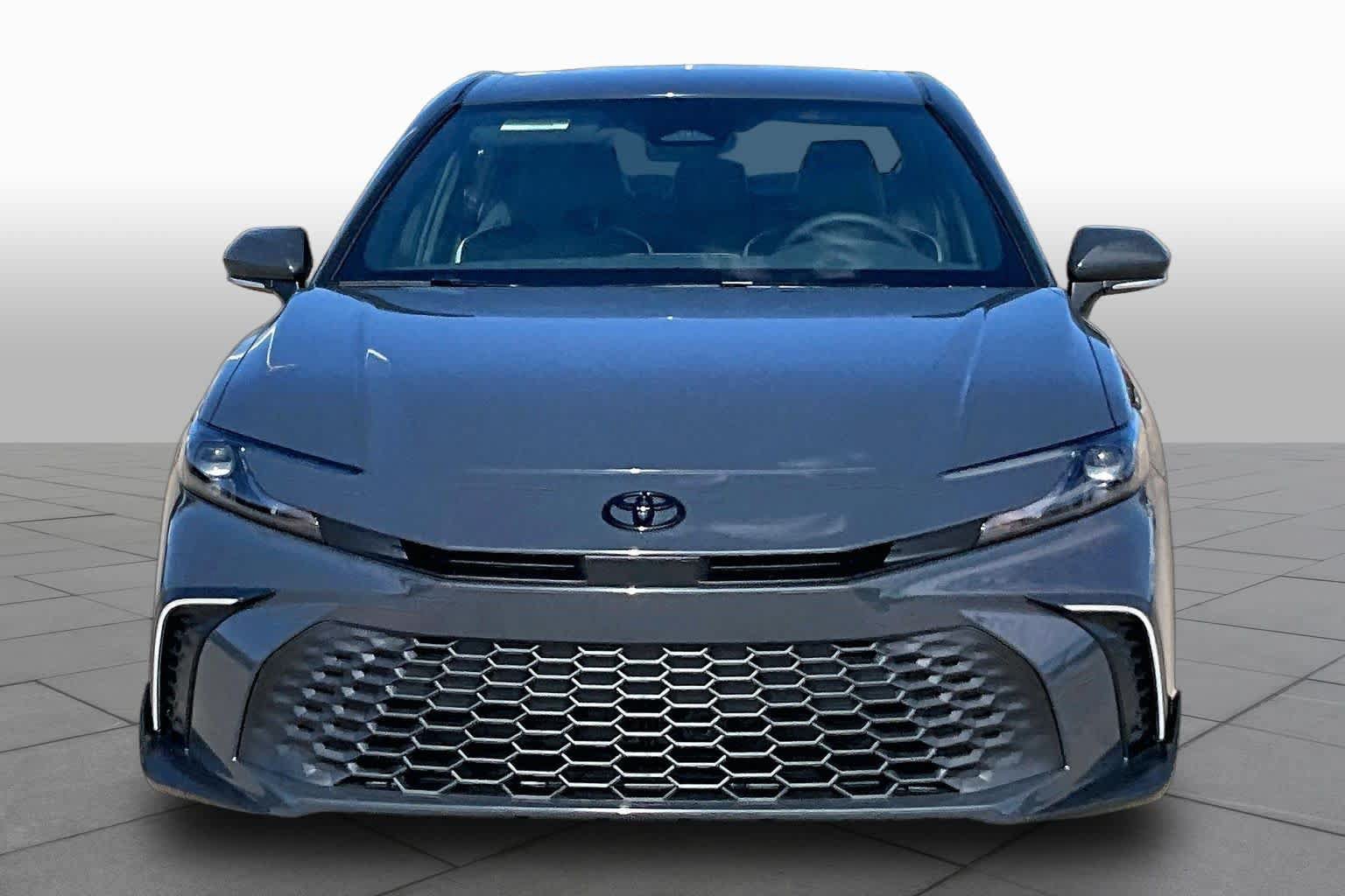 New 2026 Toyota Camry SE w/ Convenience Package FWD image 3
