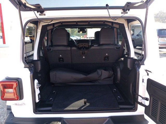 New 2026 Jeep Wrangler Unlimited Rubicon image 13