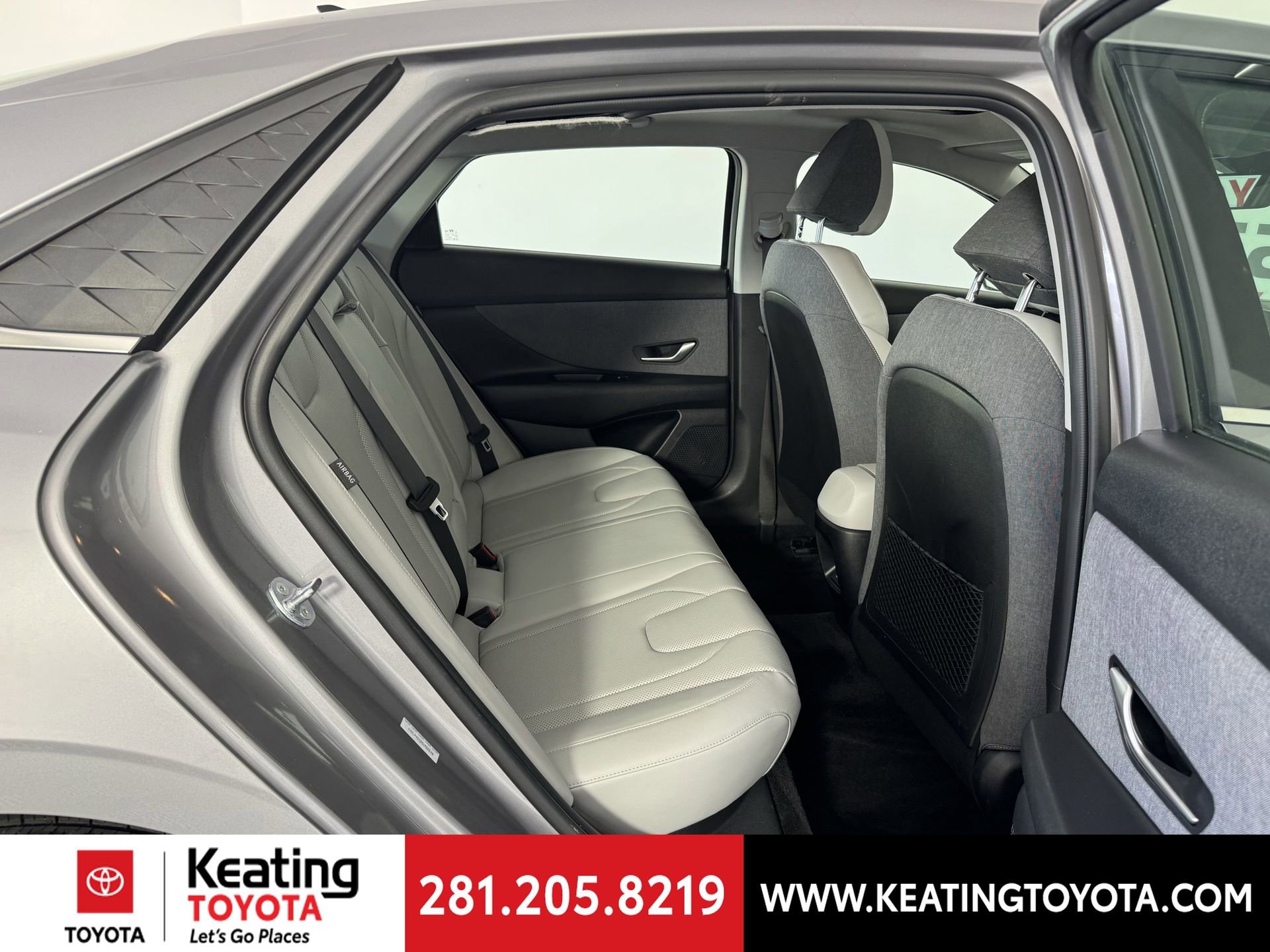 Used 2025 Hyundai Elantra Limited image 18