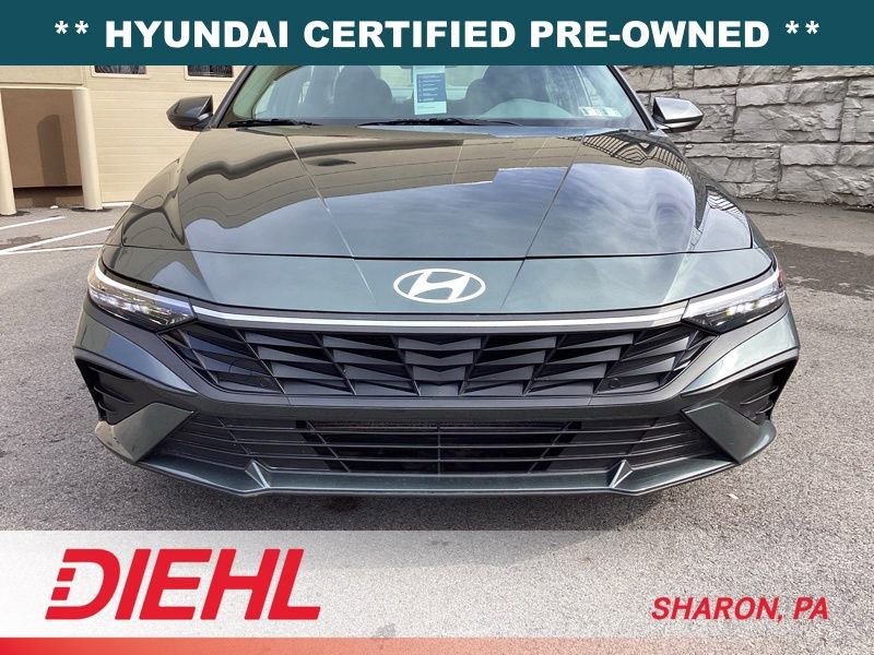 Used 2024 Hyundai Elantra SE image 2