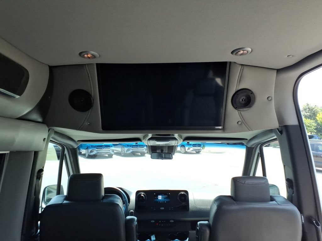 Used 2022 Mercedes-Benz Sprinter 3500 image 30