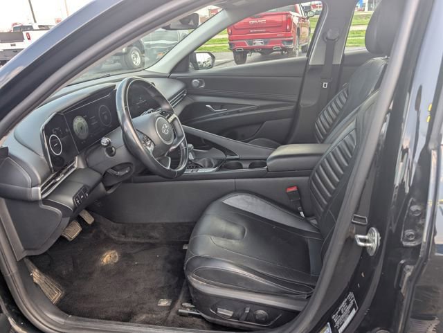Used 2021 Hyundai Elantra Limited FWD image 13