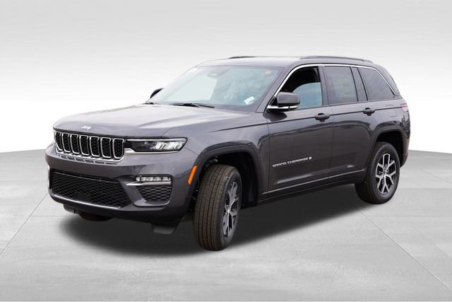 New 2025 Jeep Grand Cherokee Limited w/ Trailer Tow Package image 7