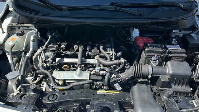 Used 2022 Nissan Versa SV FWD image 12