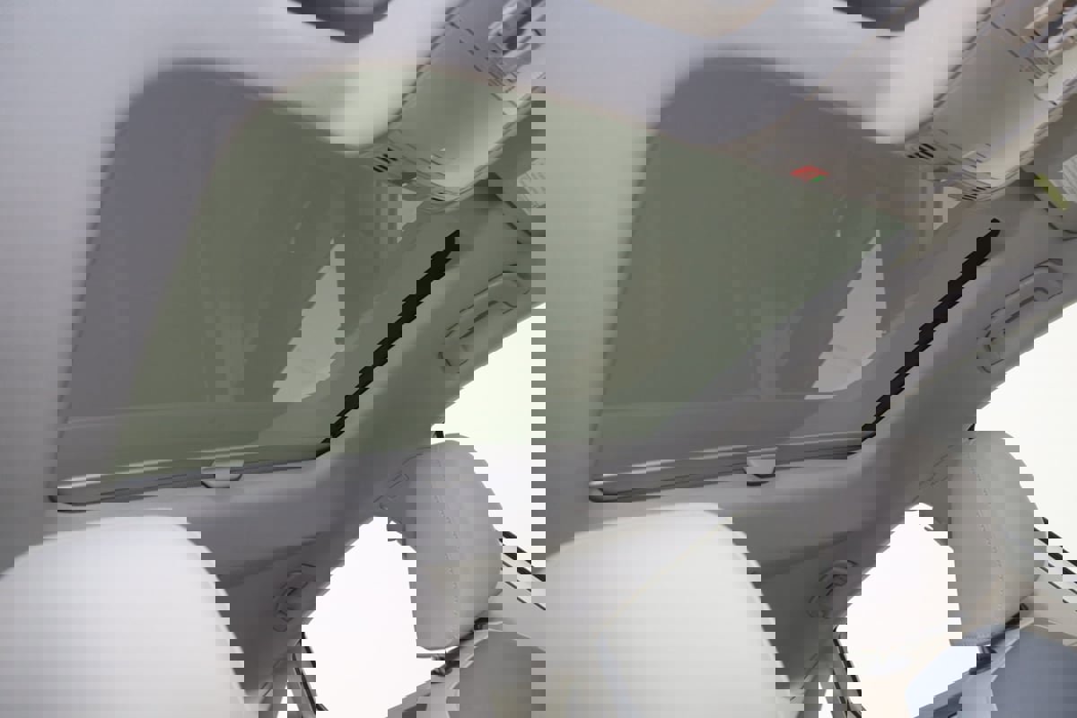 Used 2025 Volkswagen Jetta SE image 10