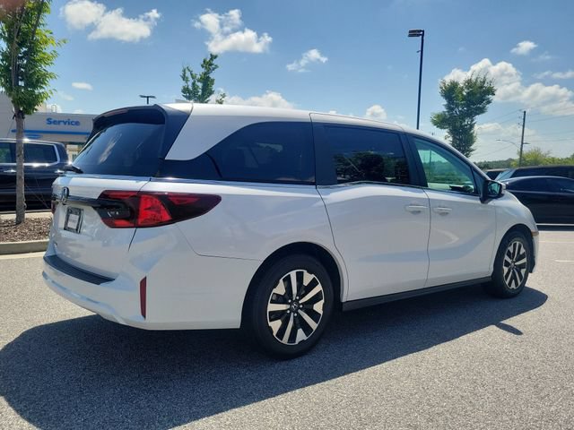 Certified 2025 Honda Odyssey EX-L image 4